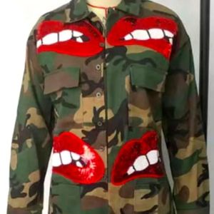 PUT YA LIPS ON IT CAMO JACKET